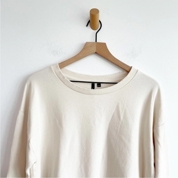 Joe's Collection Women's Sweater Distressed Hem Lace Up Sleeves Beige Size Large - Picture 3 of 9